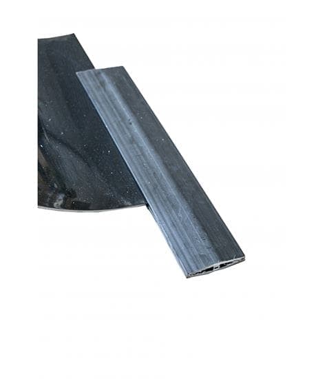 Raccord pour réservoir d'eau